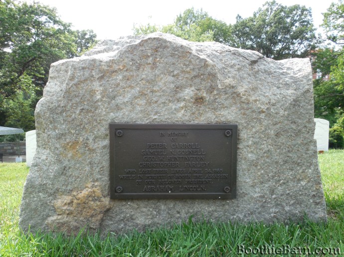 Modern monument to Black Diamond victims