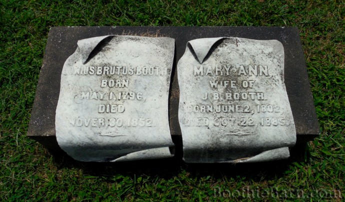 junius-brutus-booth-grave-3