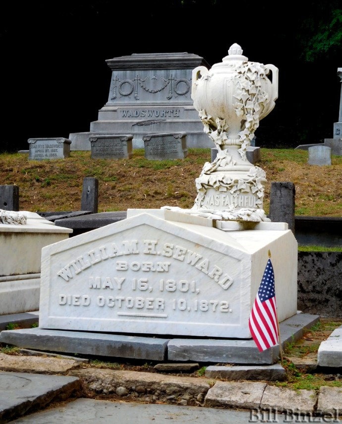 william-sewards-grave-bill-binzel