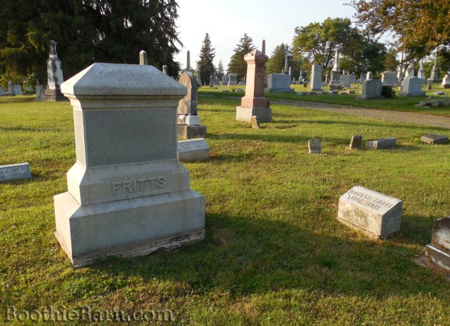 cora-lee-garrett-grave-2